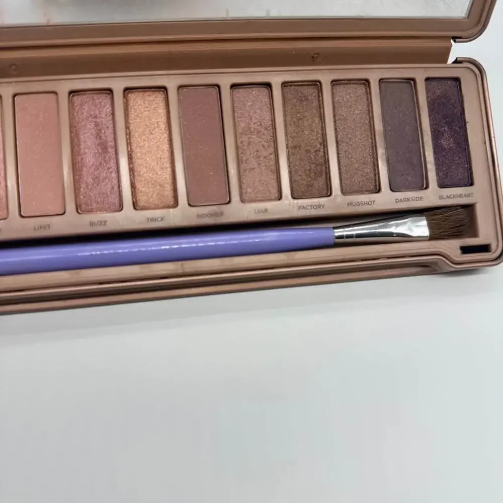 Urban Decay Naked 3 Eyeshadow Palette with Brush